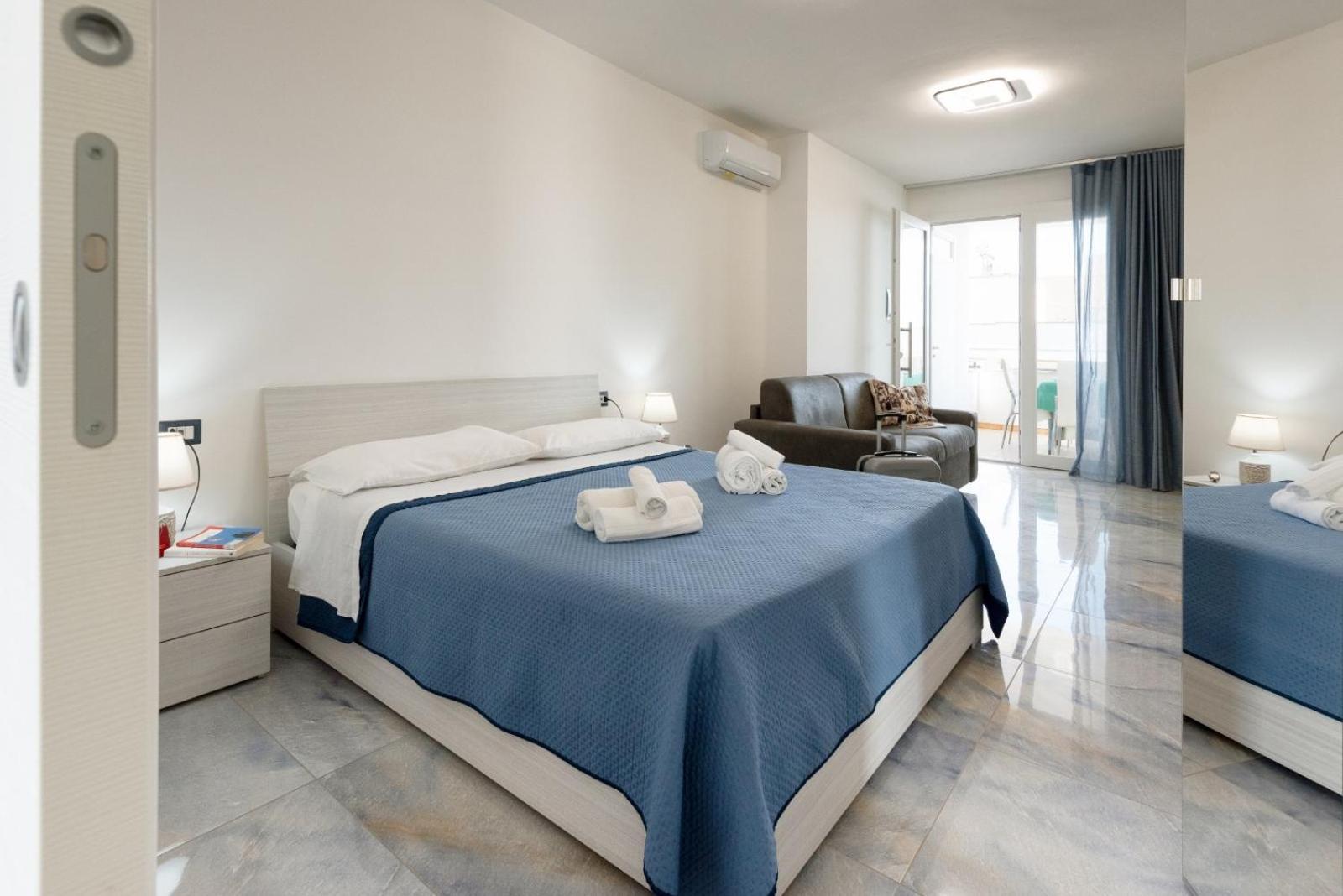 Infinity Residence Con Parcheggio Порто-Чезарео Экстерьер фото