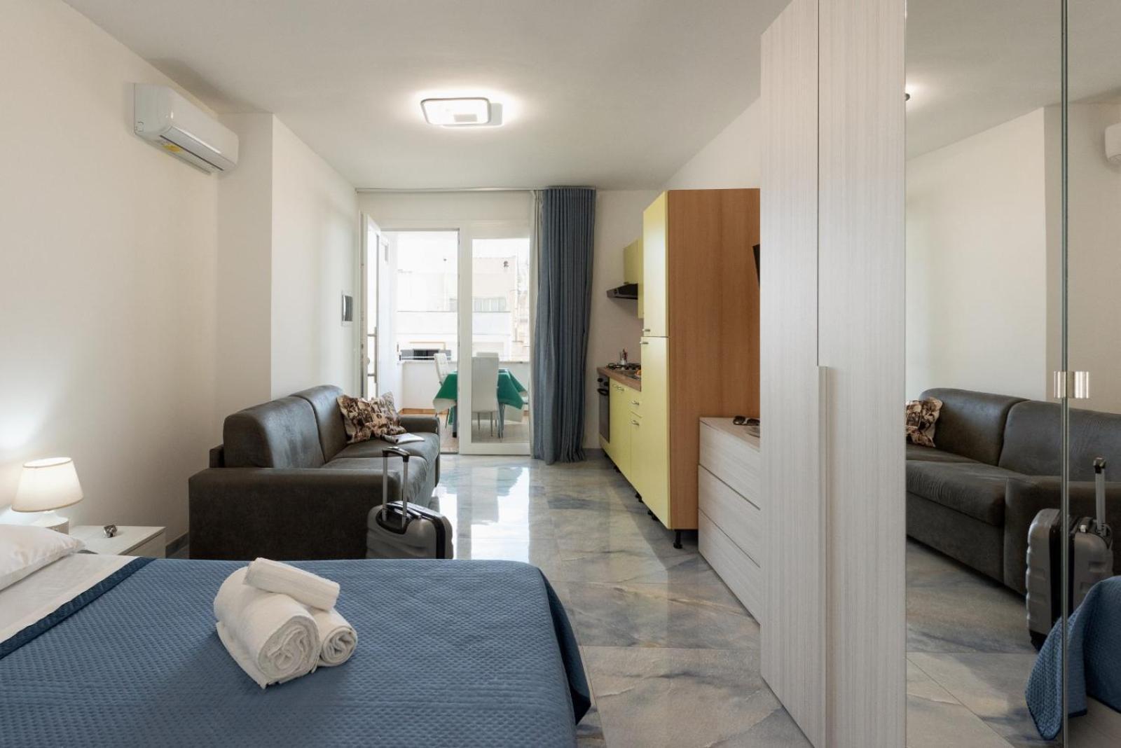 Infinity Residence Con Parcheggio Порто-Чезарео Экстерьер фото